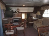 Scott's Houseboat 001.jpg