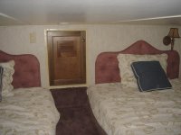 Scott's Houseboat 011.jpg