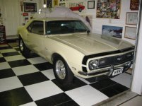 Camaro garage.jpg